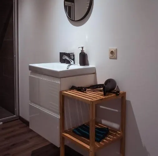 Appartementhaus- Bredner / Ii شقة